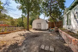 422 N Montreal Ave, Dallas, TX 75208 - Photo 29