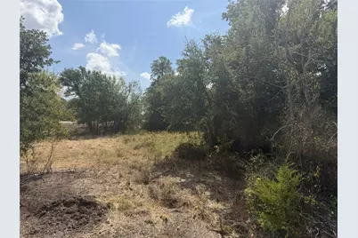 2009 Hoopers Court, Weatherford, TX 76085 - Photo 3