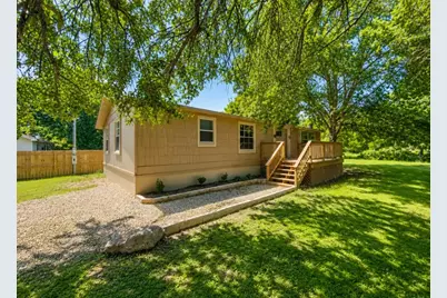 205 W Long Street, Elm Mott, TX 76640 - Photo 15