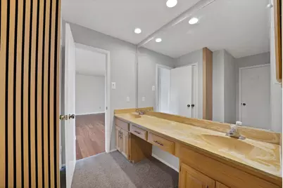 2611 Fallcreek Drive, Carrollton, TX 75006 - Photo 19