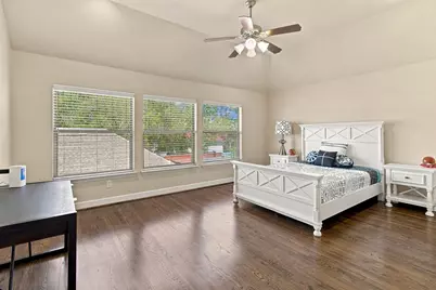 2407 Knight Street, Dallas, TX 75219 - Photo 17