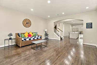 2407 Knight Street, Dallas, TX 75219 - Photo 3