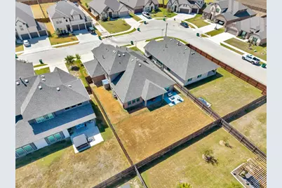 312 Brooklyn Lane, Ponder, TX 76259 - Photo 33