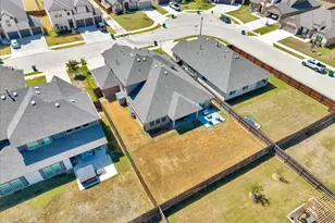 312 Brooklyn Ln, Ponder, TX 76259 - Photo 33
