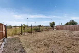 600 Bronze Forest Dr, Fort Worth, TX 76131 - Photo 39