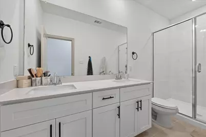 5360 Springlake Parkway, Haltom City, TX 76117 - Photo 13