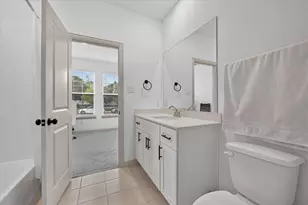 5360 Springlake Pkwy, Haltom City, TX 76117 - Photo 11