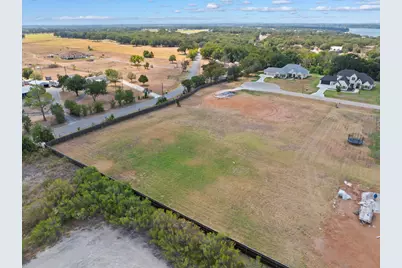 2001 Southern Rise Court, Granbury, TX 76049 - Photo 11
