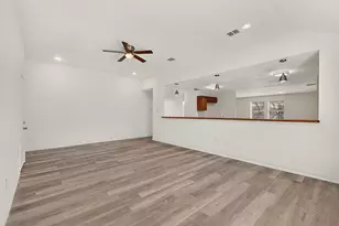 1512 Rowan Ave, Dallas, TX 75223 - Photo 13