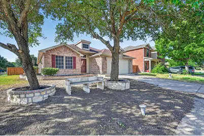 3203 Yeltes, Grand Prairie, TX 75054 - Photo 3