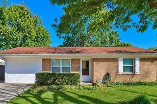 1914 Del Oak Dr, Mesquite, TX 75149 - Photo 1