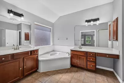 3809 Landsdowne Drive, McKinney, TX 75072 - Photo 11