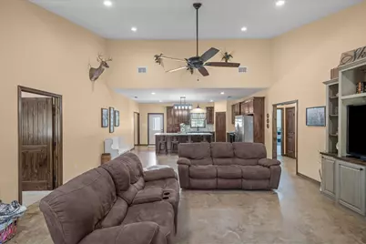 1137 Vz County Road 4602, Ben Wheeler, TX 75754 - Photo 11