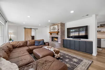 9400 Dickson Road, Fort Worth, TX 76179 - Photo 5