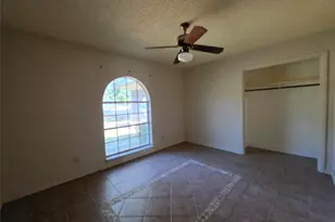 719 Ridgeway Rd, Joshua, TX 76058 - Photo 7