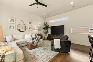 2472 Thatcher Dr, Dallas, TX 75206 - Photo 13