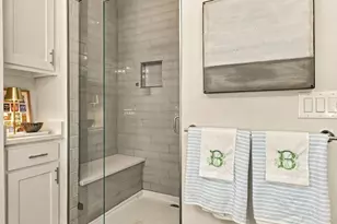 2472 Thatcher Dr, Dallas, TX 75206 - Photo 21