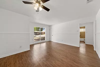 3812 Acree Street, Beverly Hills, TX 76711 - Photo 3