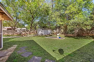 1317 Wade Dr, Bedford, TX 76022 - Photo 31