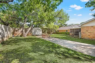 1317 Wade Dr, Bedford, TX 76022 - Photo 33