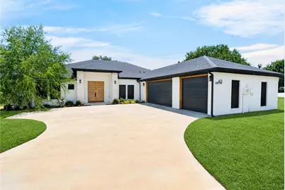 4013 Legend Trail, Granbury, TX 76049 - Photo 1