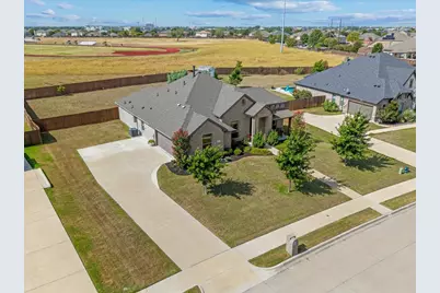 136 Sapphire Lane, Waxahachie, TX 75165 - Photo 3