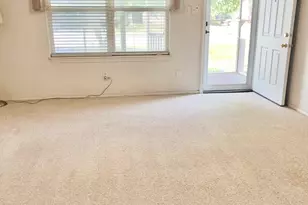 2414 Himes St, Irving, TX 75060 - Photo 5