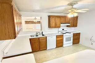 2414 Himes St, Irving, TX 75060 - Photo 7