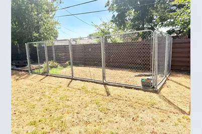 2414 Himes Street, Irving, TX 75060 - Photo 25