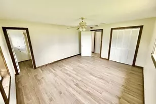 22184 Old River Rd, Trinidad, TX 75163 - Photo 17