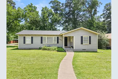 801 Park, Gilmer, TX 75644 - Photo 1
