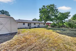 108 Rosedale Ave, Keene, TX 76059 - Photo 23