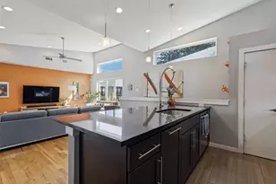 5841 Oram St, Dallas, TX 75206 - Photo 9