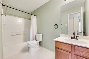 2528 Big Spring Dr, Fort Worth, TX 76120 - Photo 15