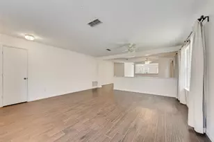 2528 Big Spring Dr, Fort Worth, TX 76120 - Photo 3
