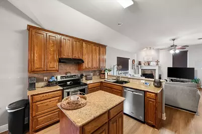 8249 Winter Falls Trail, Fort Worth, TX 76053 - Photo 7