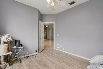 2707 Meadow Lake Drive, Grand Prairie, TX 75050 - Photo 19