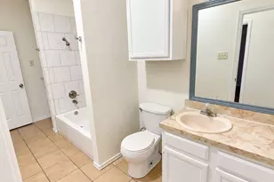 9600 Royal Ln, Dallas, TX 75243 - Photo 15