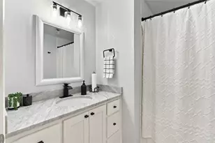 1800 Lexington Pl, Bedford, TX 76022 - Photo 21
