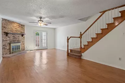161 Merlin Way, Euless, TX 76039 - Photo 9