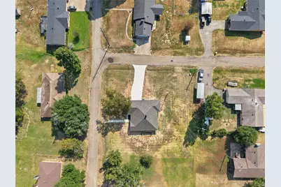 106 Royal Street, Gilmer, TX 75645 - Photo 5
