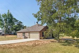 106 Royal St, Gilmer, TX 75645 - Photo 7