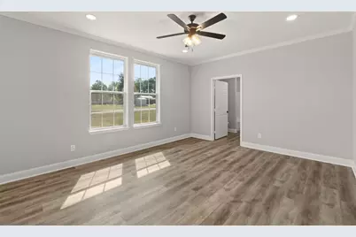 106 Royal Street, Gilmer, TX 75645 - Photo 17