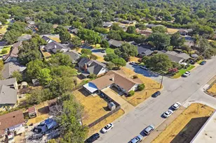 5682 Worrell Dr, Fort Worth, TX 76133 - Photo 3