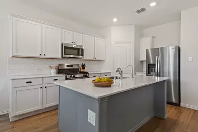 2552 Eden Creek Drive, Fort Worth, TX 76179 - Photo 5