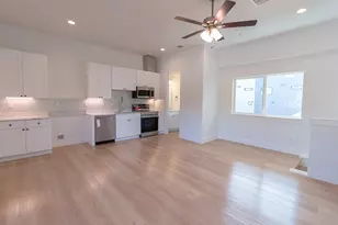 1626 Andrade Pl, Dallas, TX 75204 - Photo 9