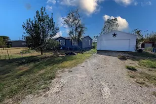11687 Buttercup Ln, Justin, TX 76247 - Photo 11