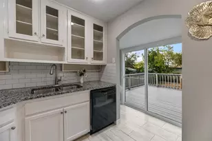 3462 W Gambrell St, Fort Worth, TX 76133 - Photo 9