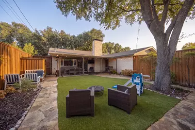10945 Middle Knoll Drive, Dallas, TX 75238 - Photo 23