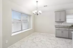1504 Parrot Ct, DeSoto, TX 75115 - Photo 11